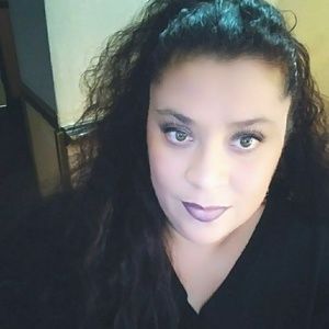 Meet your Posher, Gloria